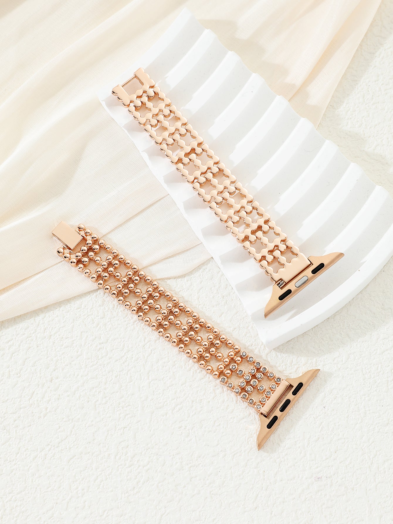 Golden Mesh Elegance Apple Watch Band